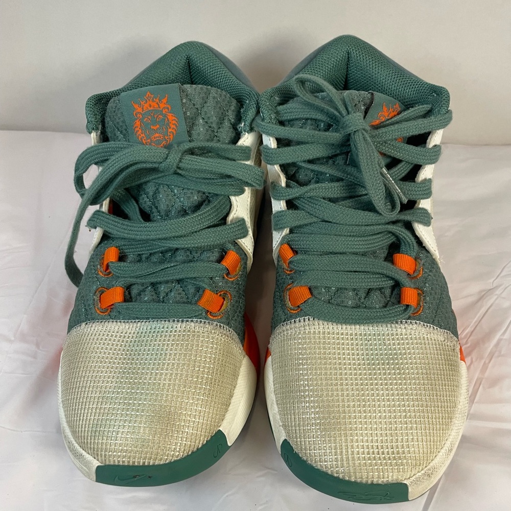Nike LeBron Witness 7 GS White Green Orange Basketball Shoes FB2239-101 Size 4.5